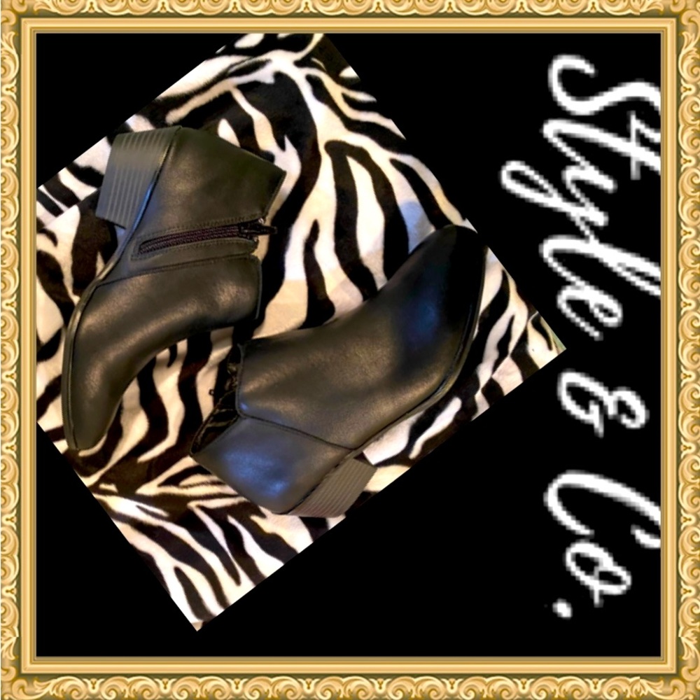 “Style & Co” WILEYYP  Black Smooth Ankle Bootie